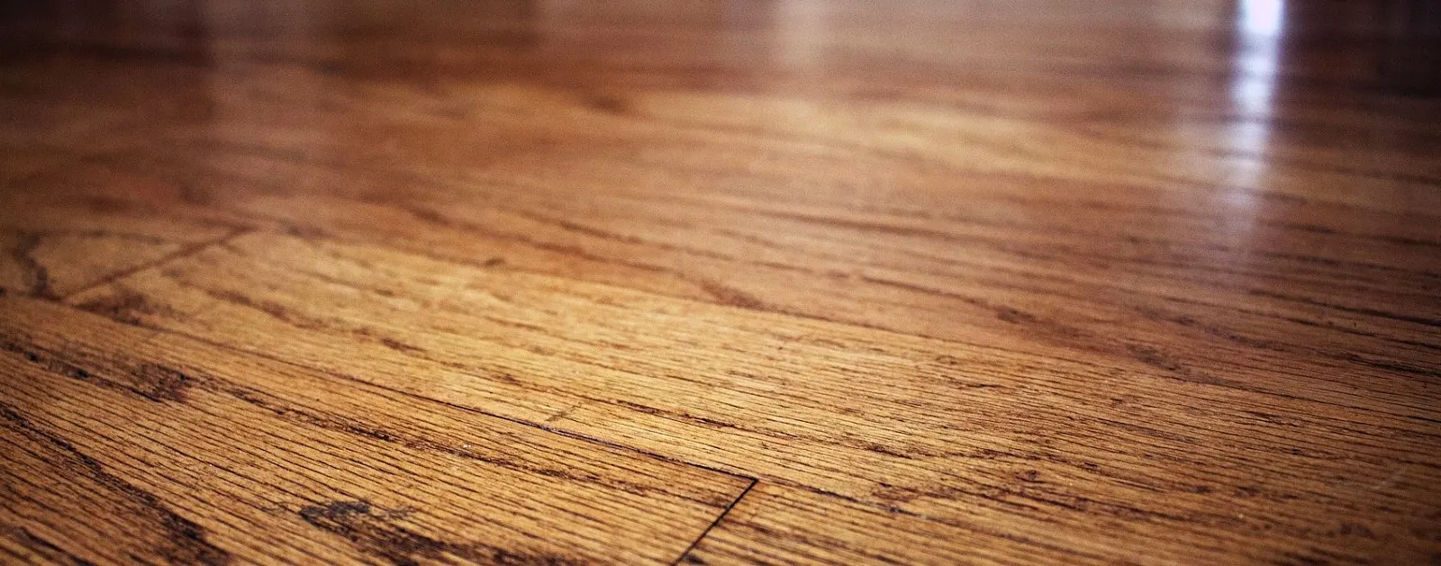 Natural parquet and solid floorboards